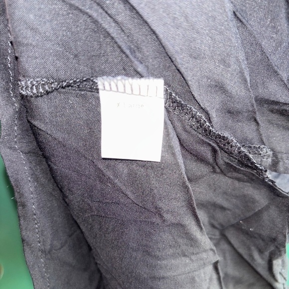 Nine one eight XL black top new nwt - Picture 5 of 7